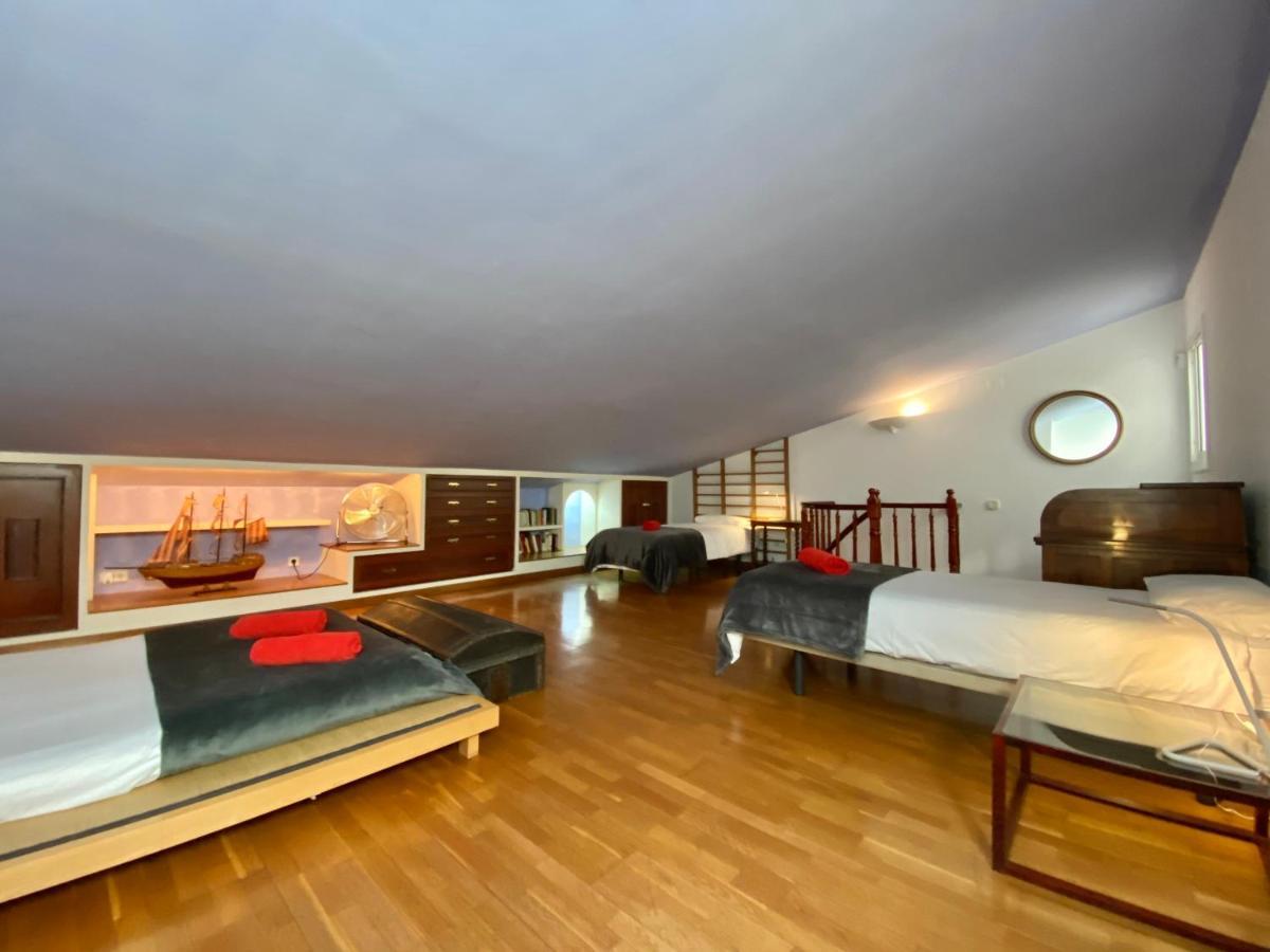 Duplex Oasis Apartment Ситжес Екстериор снимка